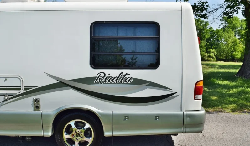 
								2001 Volkswagen EuroVan Winnebago Rialta full									