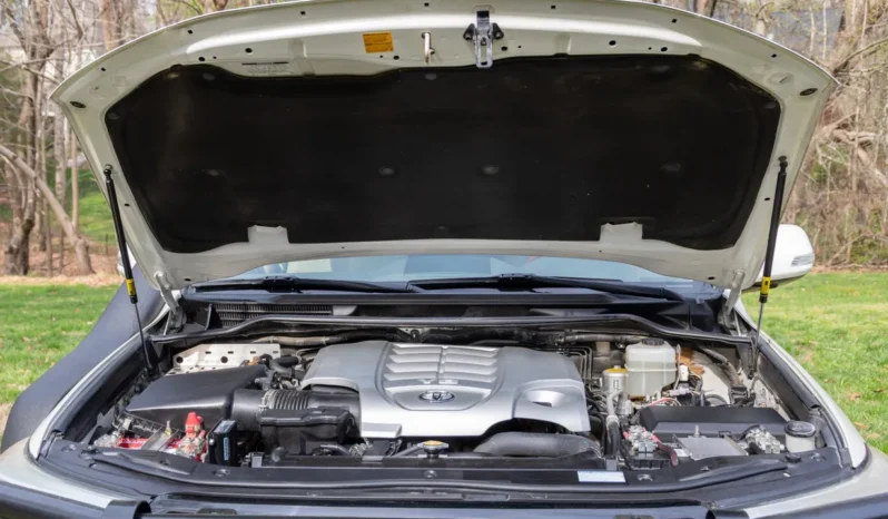 
								2014 Toyota Land Cruiser URJ200 full									