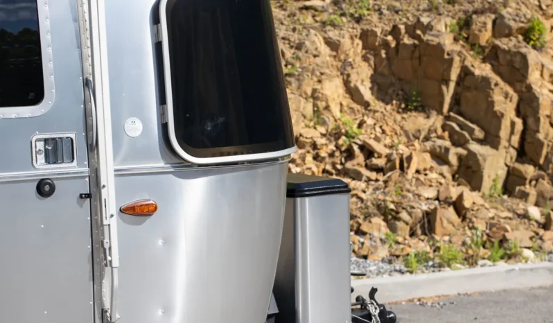 
								2021 Airstream Bambi 16′ Travel Trailer full									
