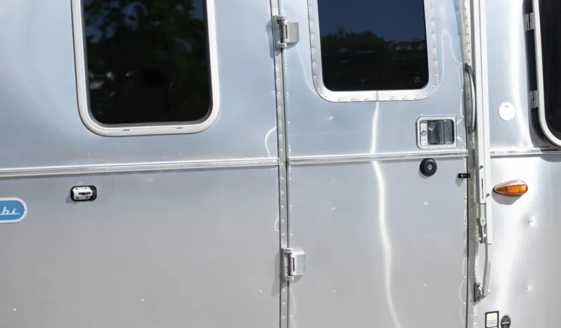 
								2021 Airstream Bambi 16′ Travel Trailer full									