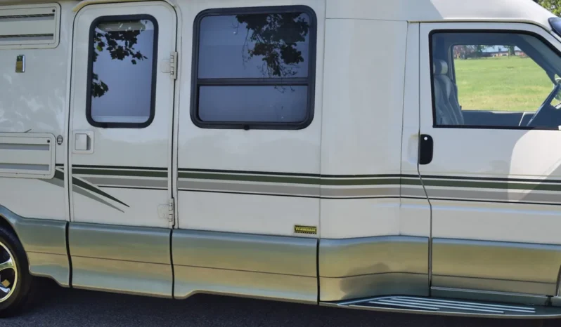 
								2001 Volkswagen EuroVan Winnebago Rialta full									