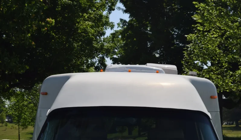 
								2001 Volkswagen EuroVan Winnebago Rialta full									