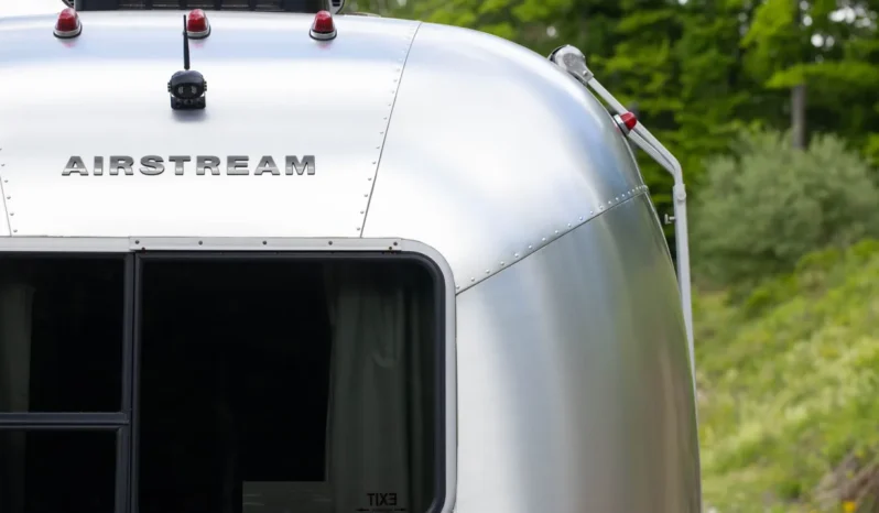 
								2021 Airstream Bambi 16′ Travel Trailer full									