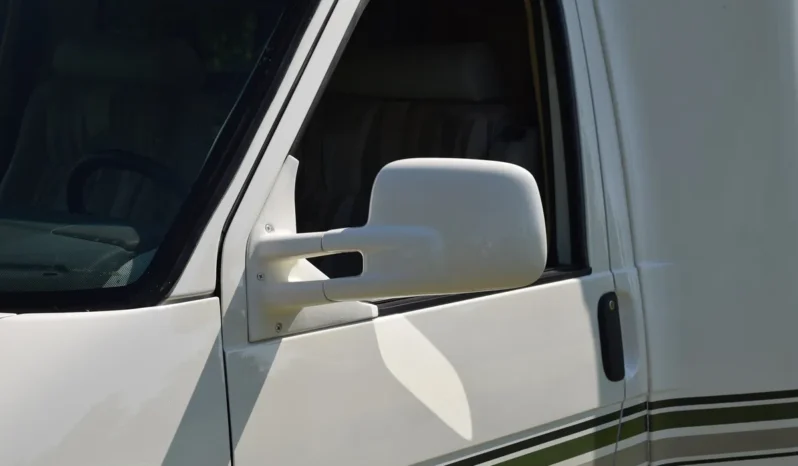 
								2001 Volkswagen EuroVan Winnebago Rialta full									