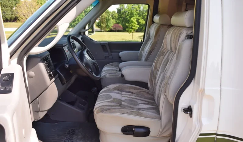 
								2001 Volkswagen EuroVan Winnebago Rialta full									