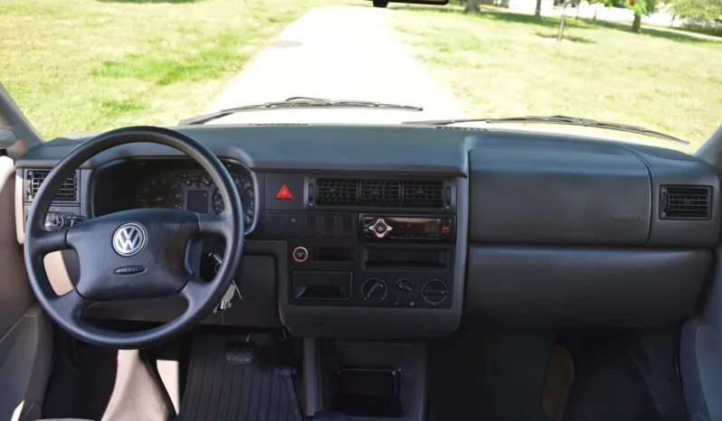 
								2001 Volkswagen EuroVan Winnebago Rialta full									