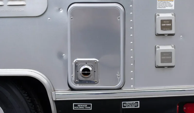 
								2021 Airstream Bambi 16′ Travel Trailer full									