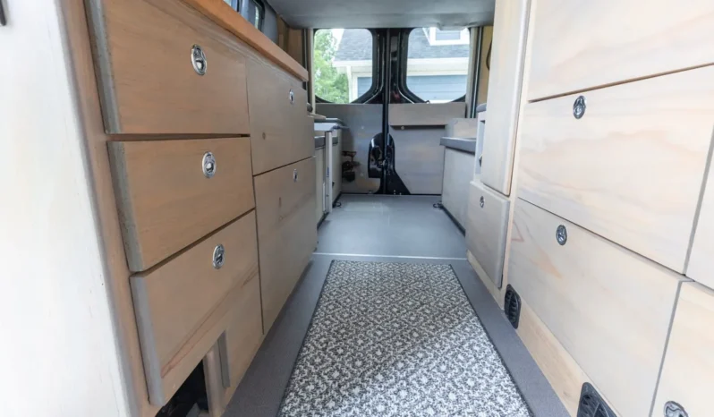 
								2020 Mercedes-Benz Sprinter 2500 full									