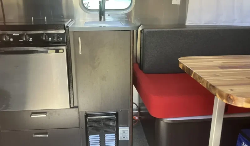 
								2010 Airstream Victorinox Travel Trailer full									