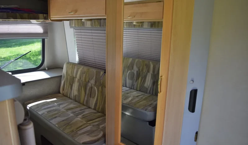 
								2001 Volkswagen EuroVan Winnebago Rialta full									