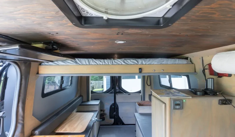 
								2020 Mercedes-Benz Sprinter 2500 full									