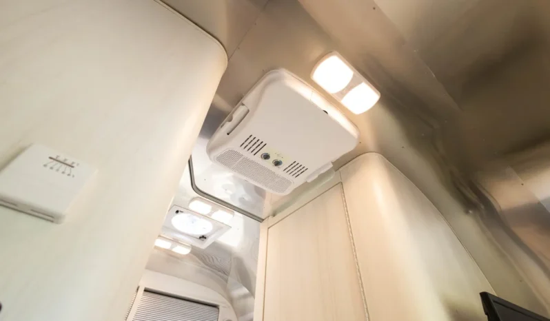 
								2021 Airstream Bambi 16′ Travel Trailer full									