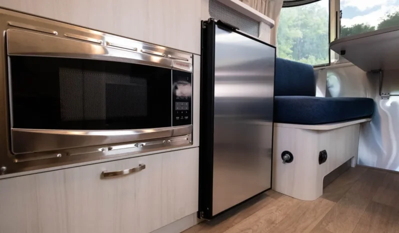 
								2021 Airstream Bambi 16′ Travel Trailer full									
