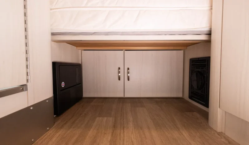 
								2021 Airstream Bambi 16′ Travel Trailer full									