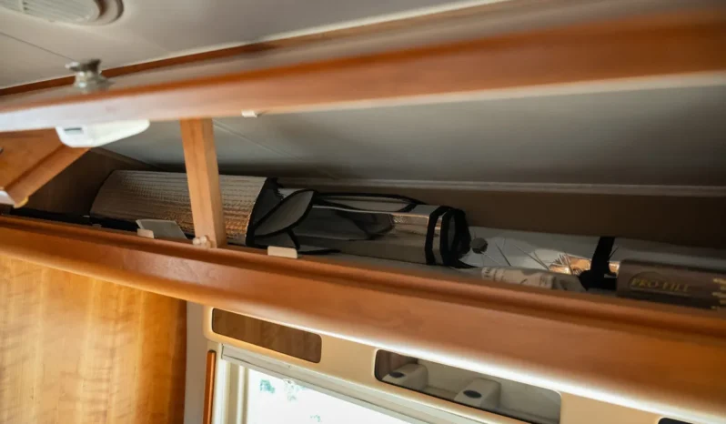 
								2007 Dynamax DynaSport Isata IE35 full									