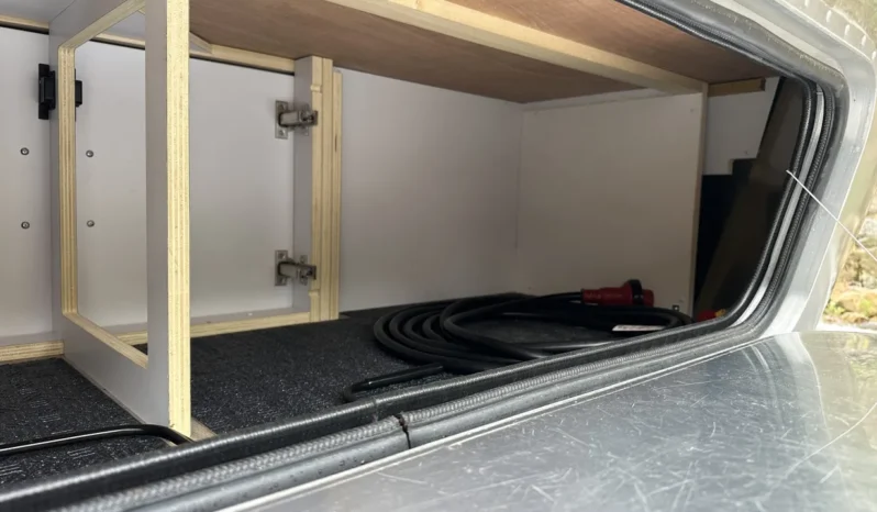 
								2021 Airstream Bambi 16′ Travel Trailer full									